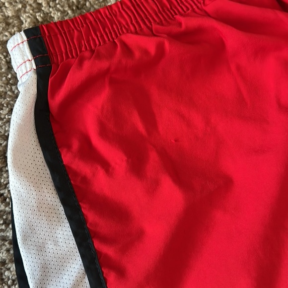Nike FitDry shorts - Picture 4 of 5